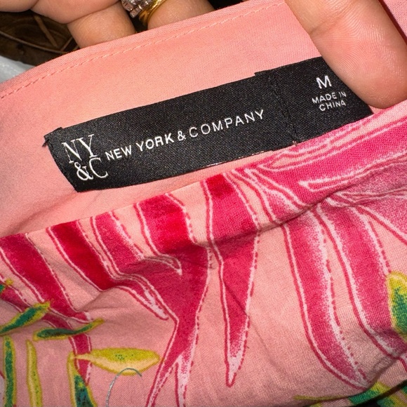 Summer-Spring floral Hawaiian 🌺 dress - Picture 5 of 8